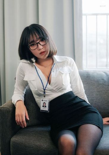 宝贝女儿好妈妈之吃记忆的大雪球_十万网红美女美酱