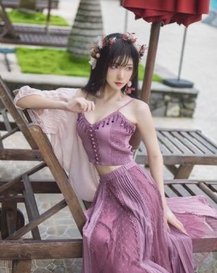 不戴胸罩的女邻居_1080P高清在线观看